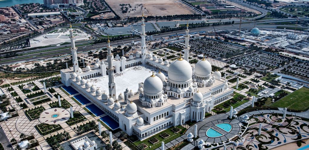 Abu Dhabi: Full-Day City Sightseeing Tour with Grand Mosque